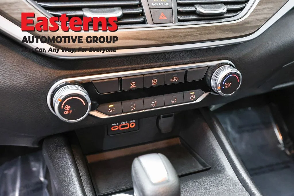 Used 2025 Black Nissan 2.5 SV image 20