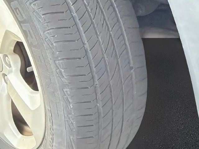 Used 2019 Black Jeep Latitude image 10