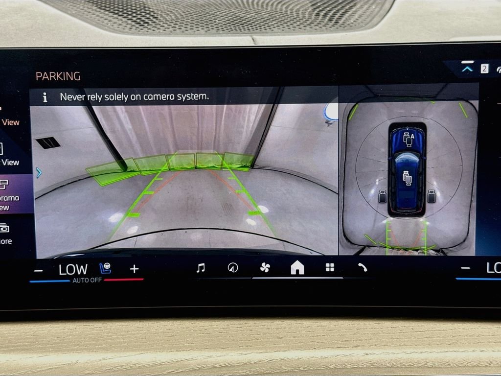 2026 BMW X7 40i - Photo 15