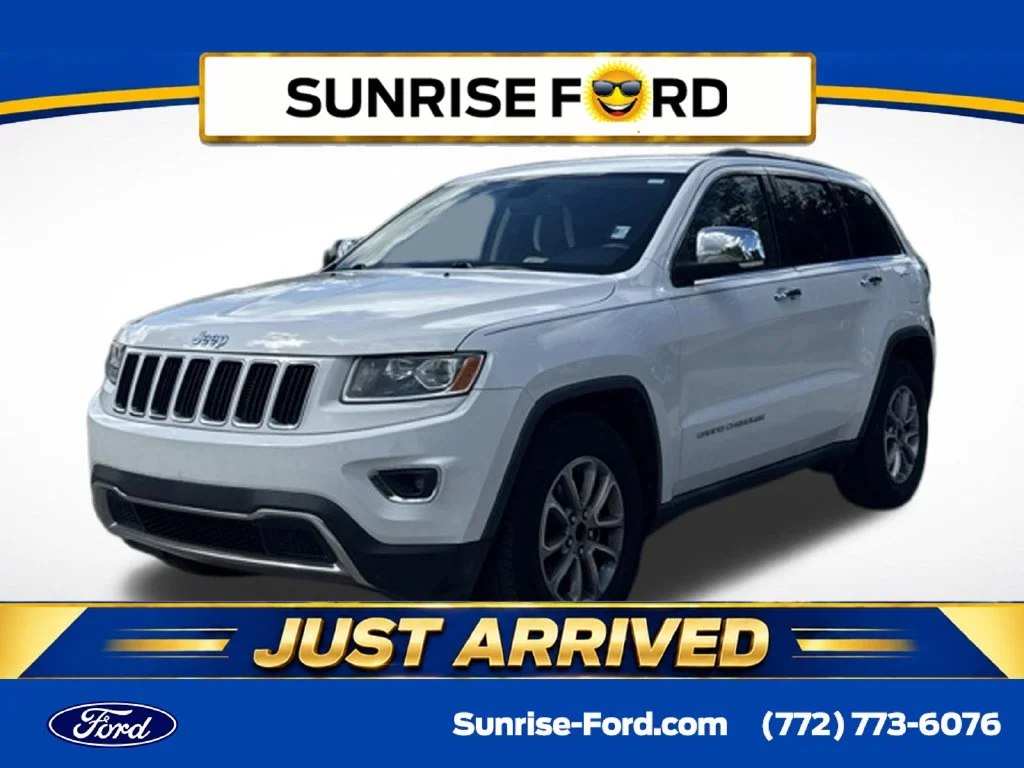 Used 2014 Bright White Clearcoat Jeep Limited image 1