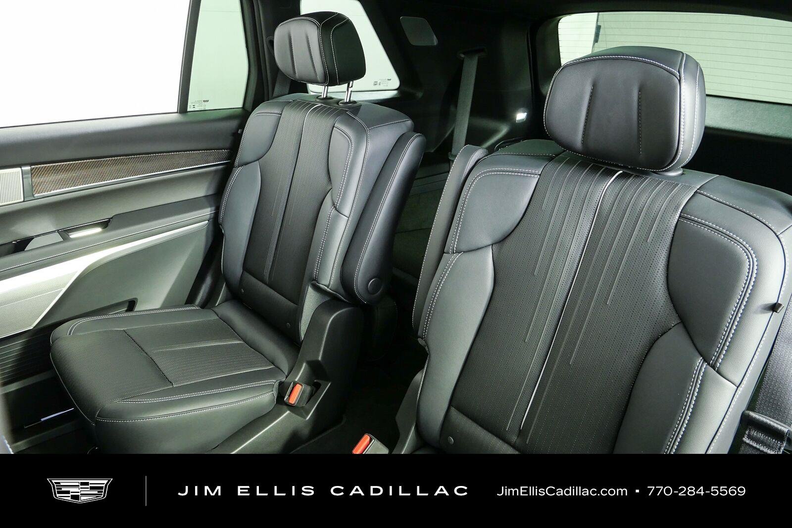2027 Cadillac VISTIQ Sport - Photo 17