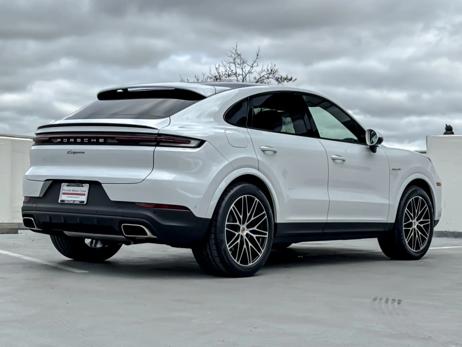 2026 Porsche Cayenne Coup E-Hybrid - Photo 8