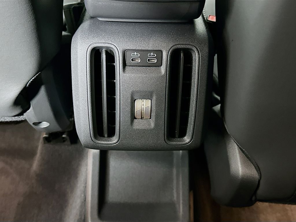 Used 2026 Gray MINI Signature Plus image 26