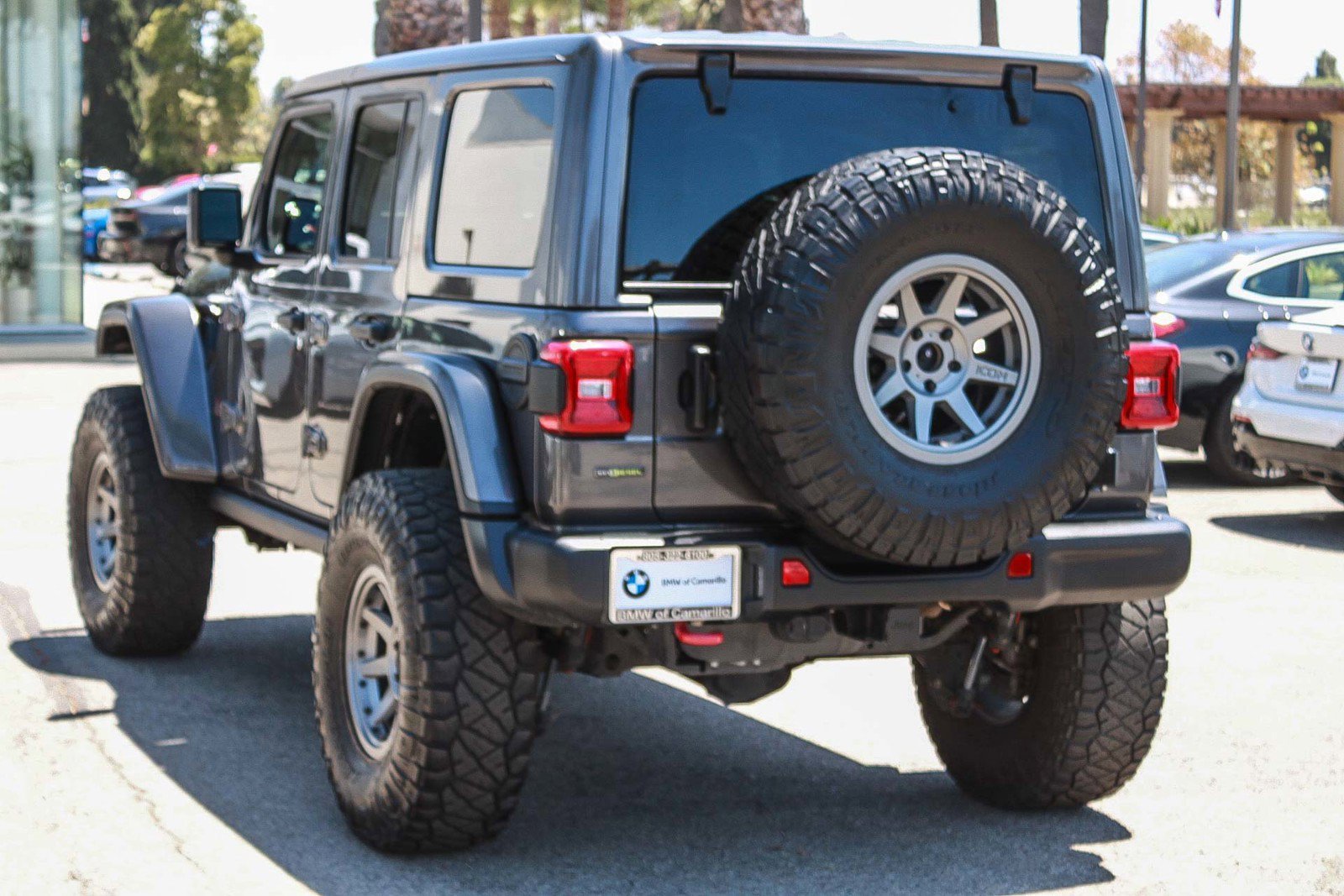 Used 2021 Granite Crystal Metallic Clearcoat Jeep Unlimited Rubicon image 4