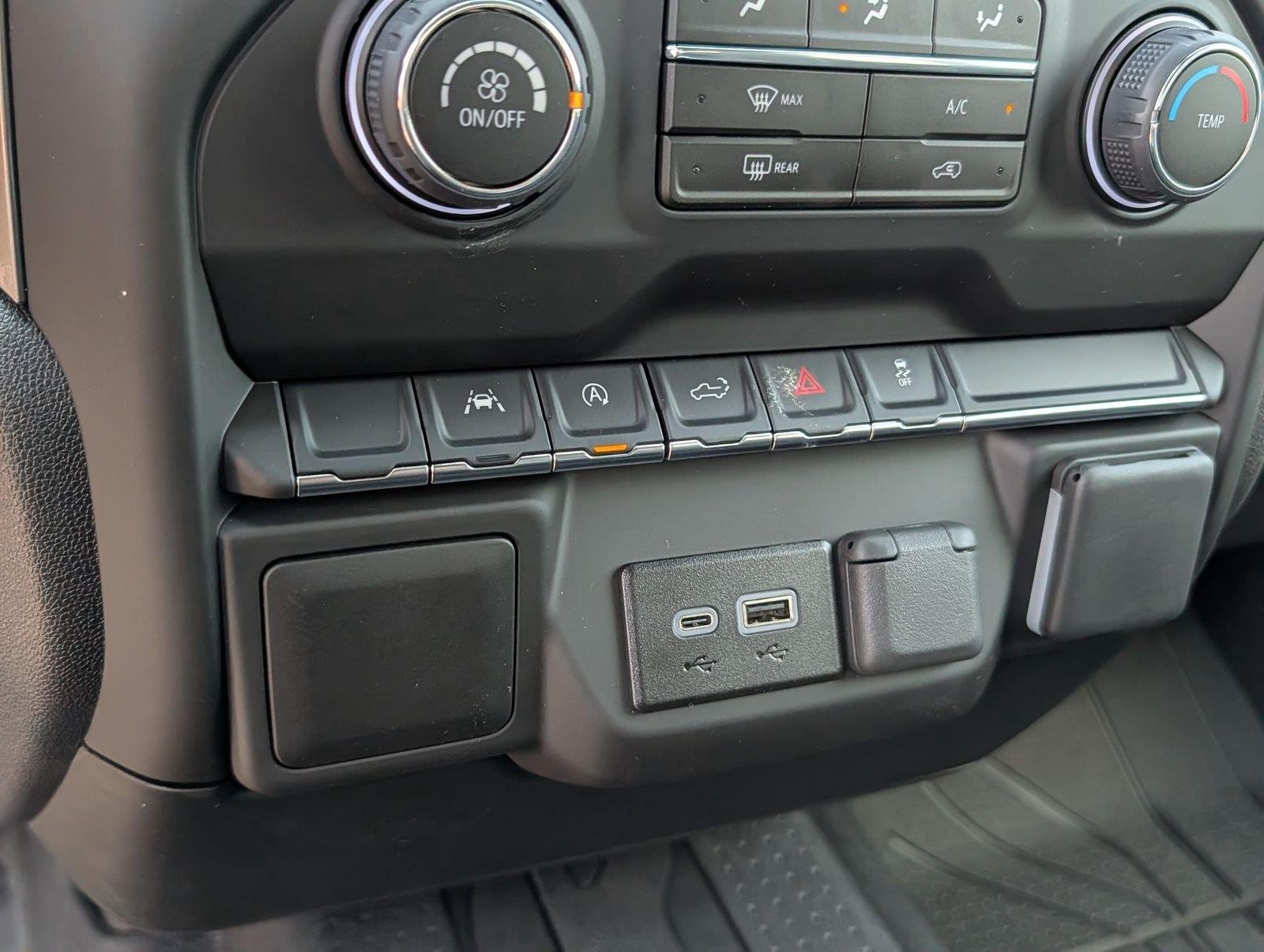 2026 Chevrolet Silverado 1500 Custom - Photo 17