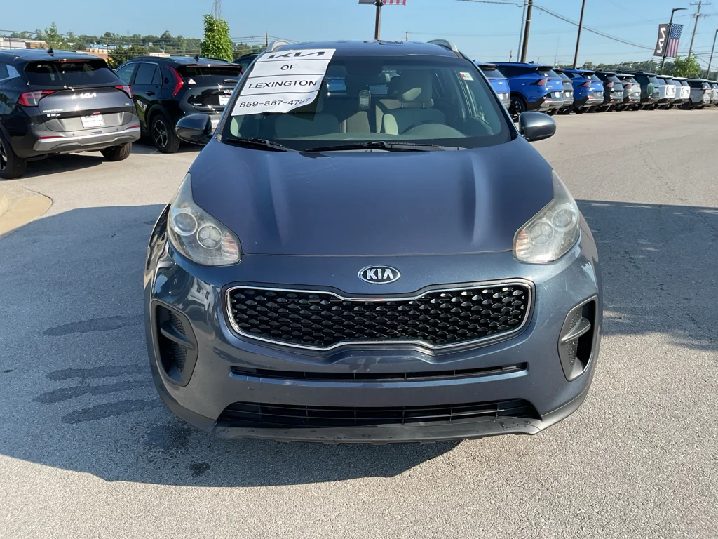 Used 2019 Pacific Blue Kia LX image 3