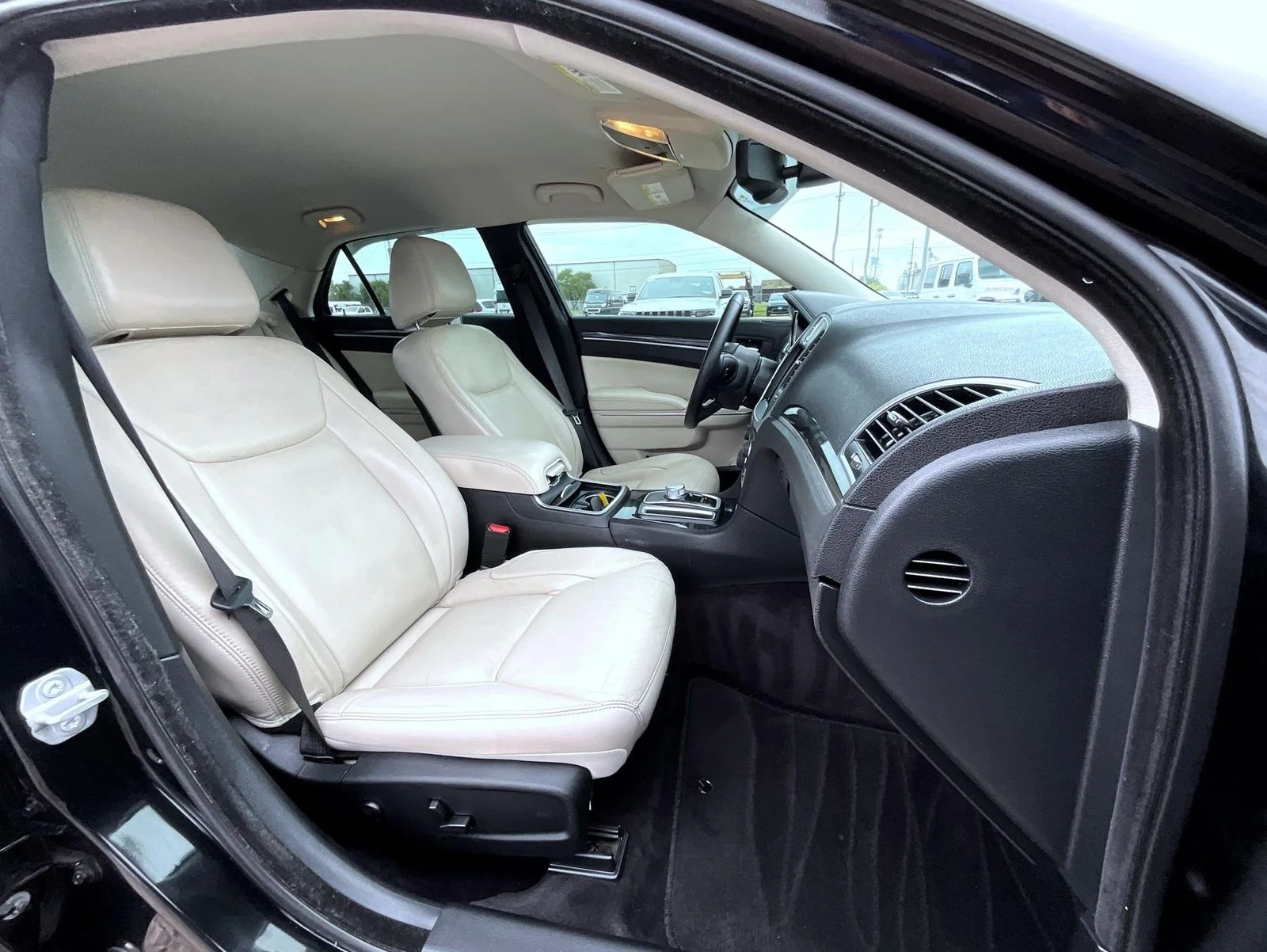 Certified Used 2018 Black Chrysler Touring image 16