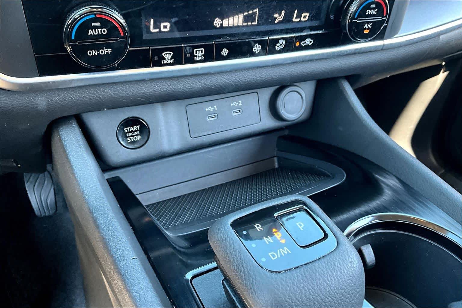 Used 2025 Deep Ocean Blue Pearl Nissan SV image 31