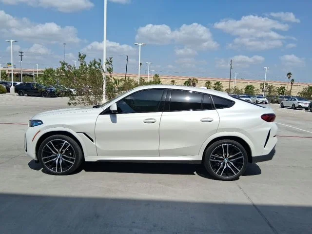 Used 2026 White BMW xDrive40i image 3