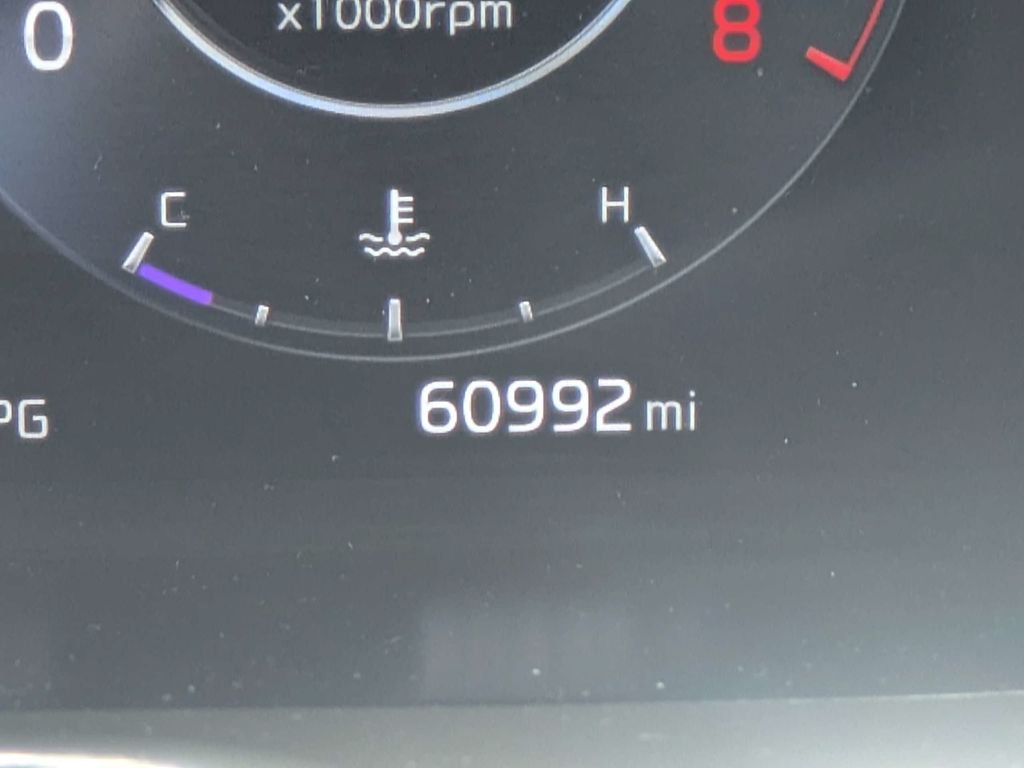 Used 2021 Beige Kia SX-Prestige image 33