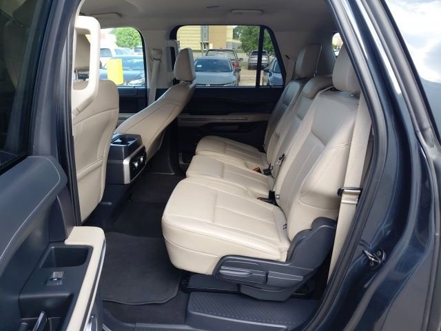 Used 2024 Blue Ford XLT image 27