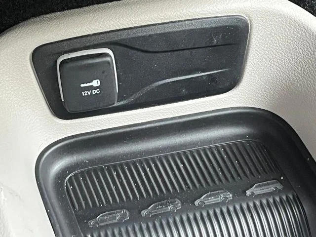 Used 2023 White Chrysler Touring L image 36