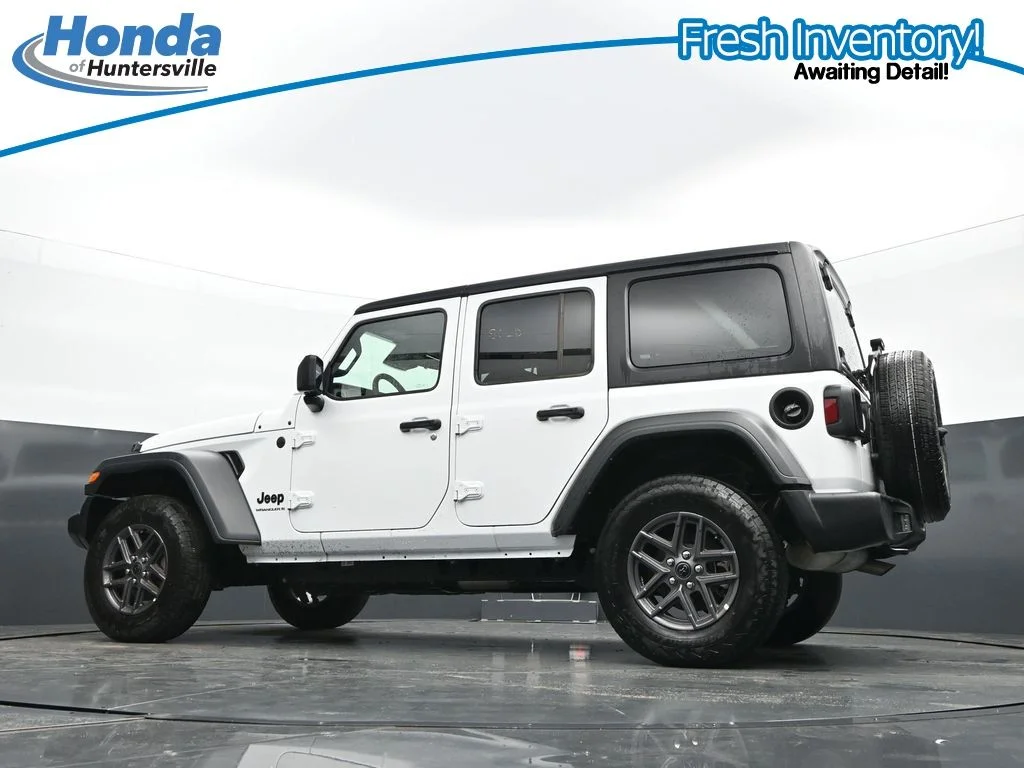 Used 2025 Bright White Clearcoat Jeep Sport S image 30