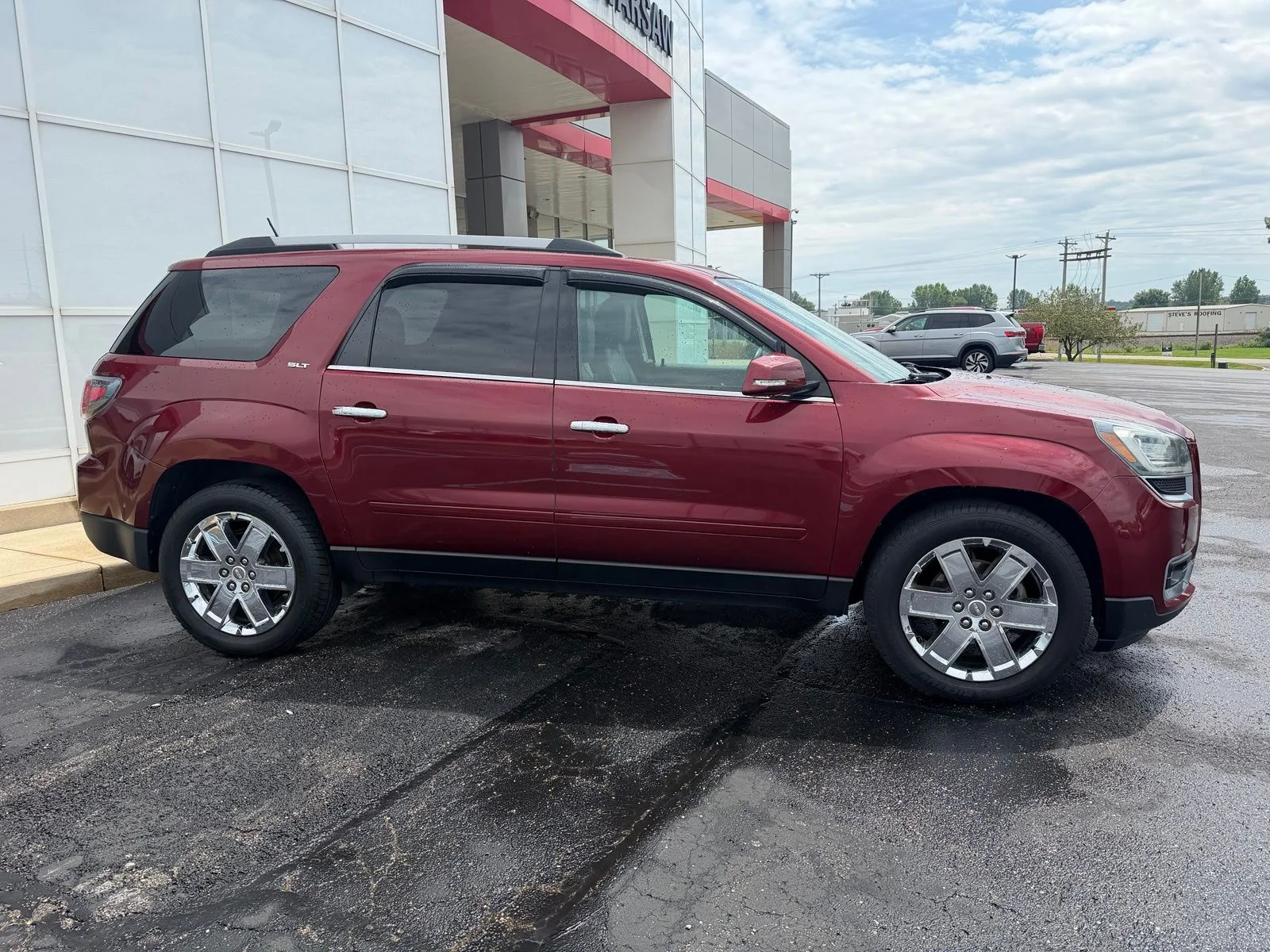 Used 2017 GMC Acadia Limited Base with VIN 1GKKVSKD4HJ245805 for sale in Warsaw, IN