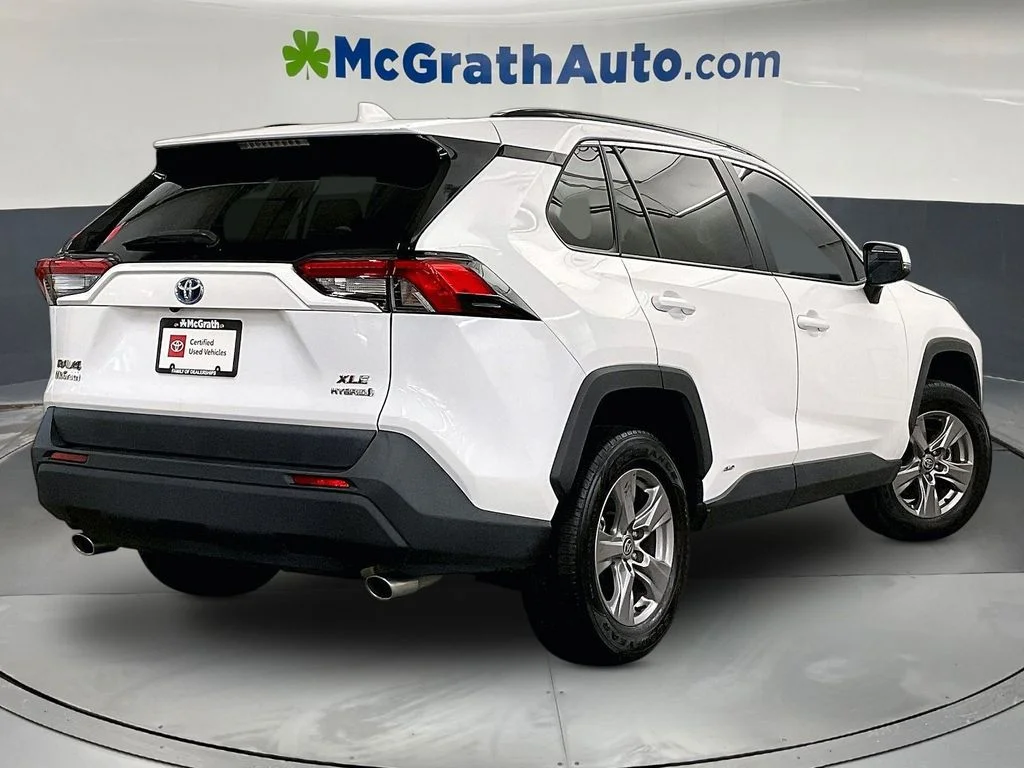 Certified Used 2024 White Toyota XLE image 16