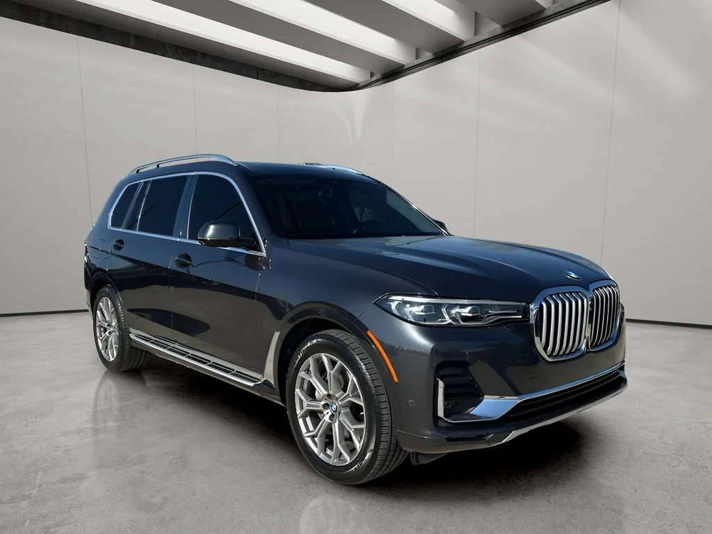 Used 2019 Dark Graphite Metallic BMW xDrive40i image 8