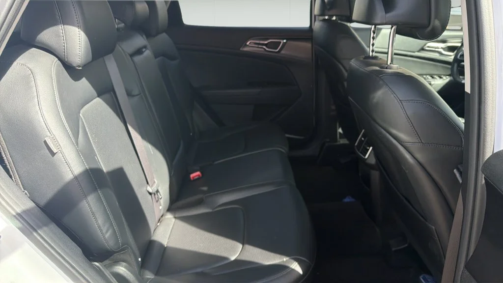 Used 2025 White Kia EX image 11