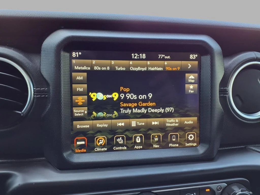 Used 2022 Black Jeep Unlimited Sahara image 5