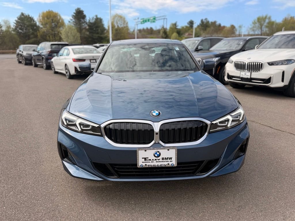 New 2026 Arctic Race Blue metallic BMW 330i xDrive image 2