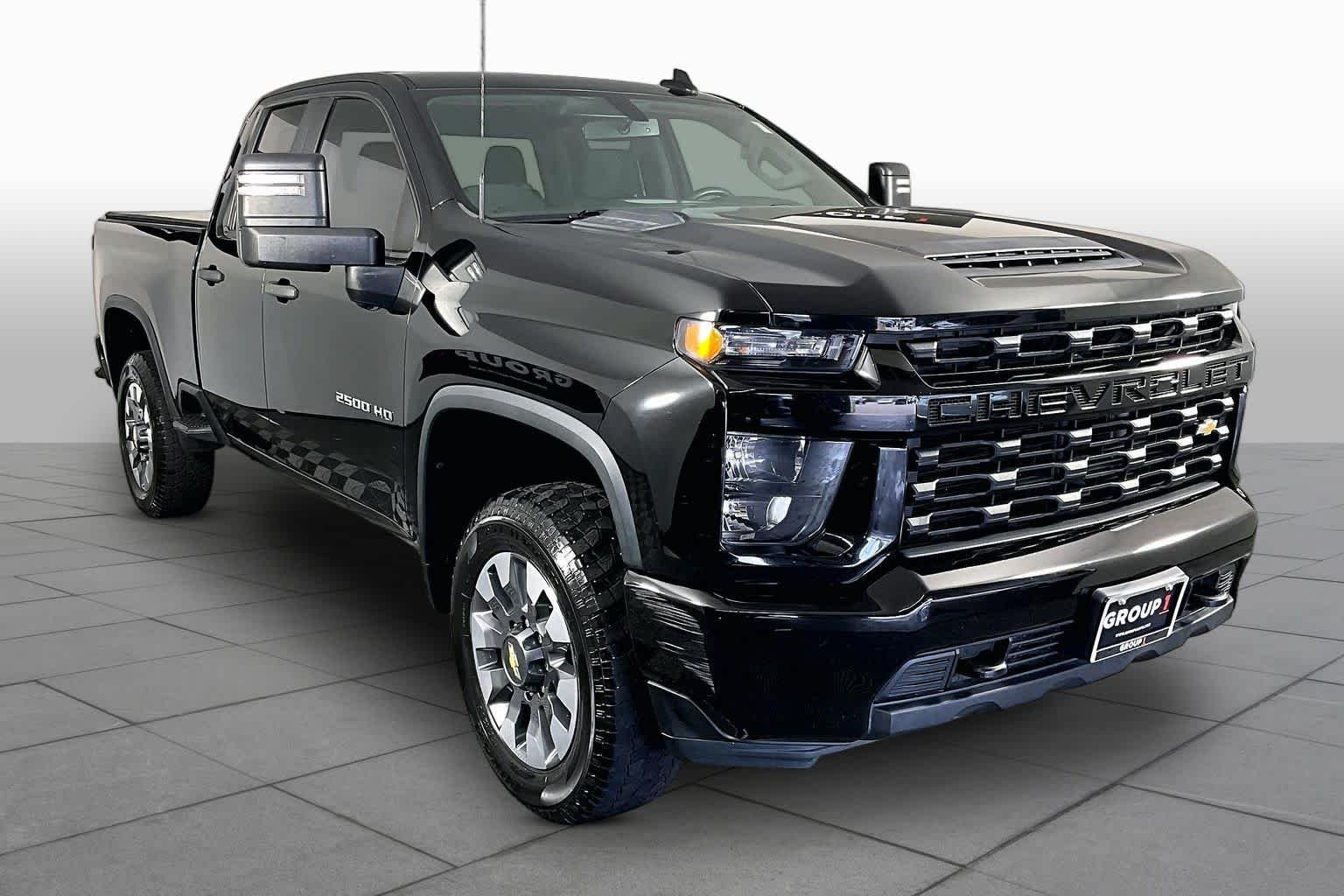 Used 2022 Black Chevrolet Custom image 3