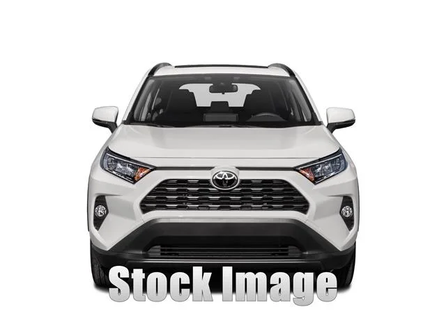 Used 2019 Silver Sky Metallic Toyota LE Front-wheel Drive image 20