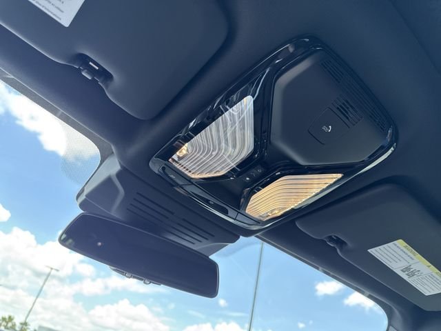 New 2026 Black Sapphire Metallic BMW xDrive40i image 22