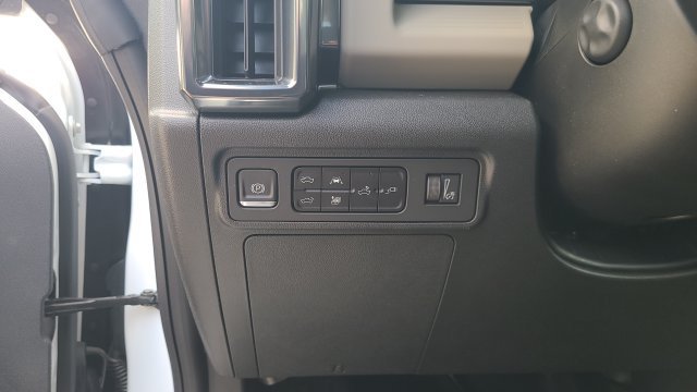 2026 GMC HUMMER EV 2X - Photo 11