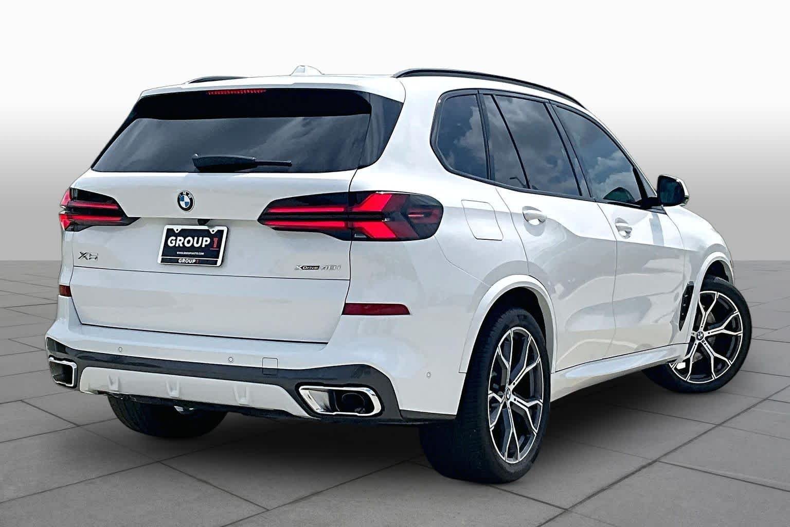 Used 2025 Alpine White BMW xDrive40i image 12