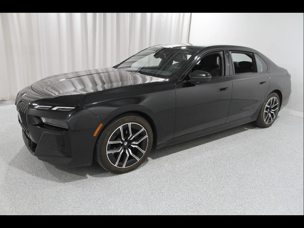 Certified Used 2024 BLACK BMW 760i xDrive image 3