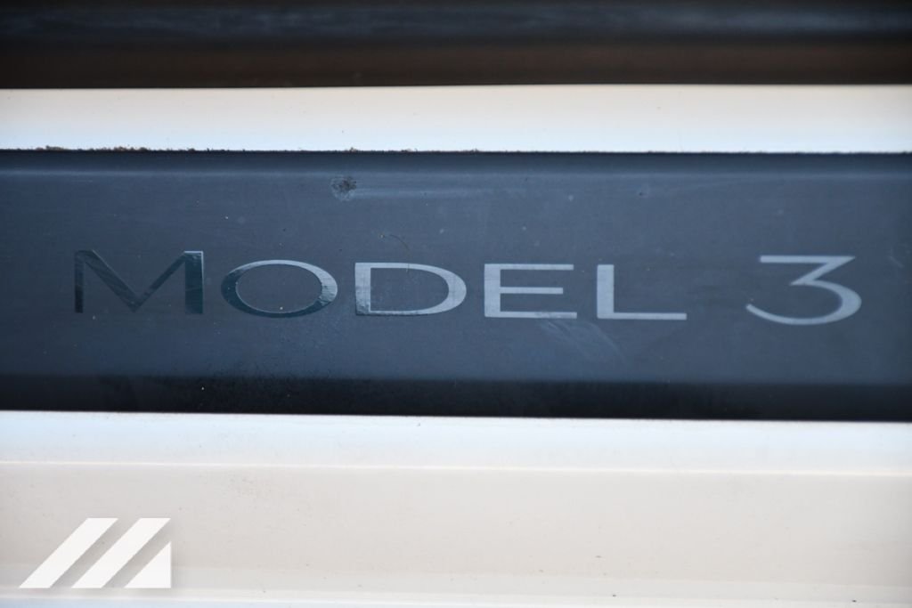 Used 2022  Tesla Base Electric image 32