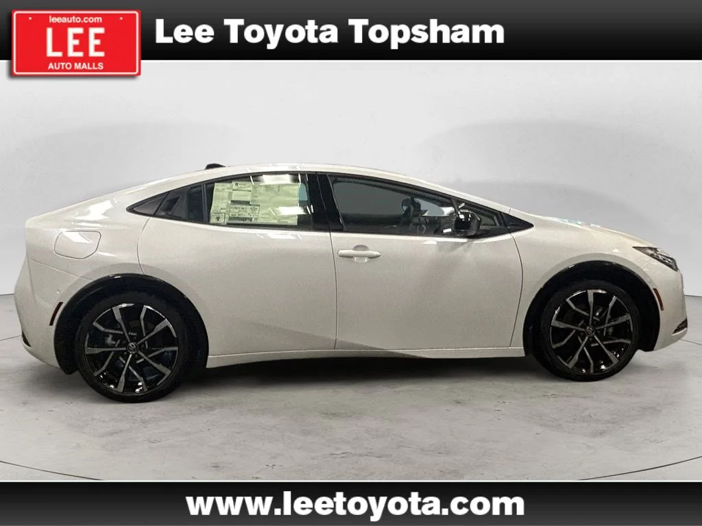 New 2026 Wind Chill Prl Toyota XSE Premium image 6