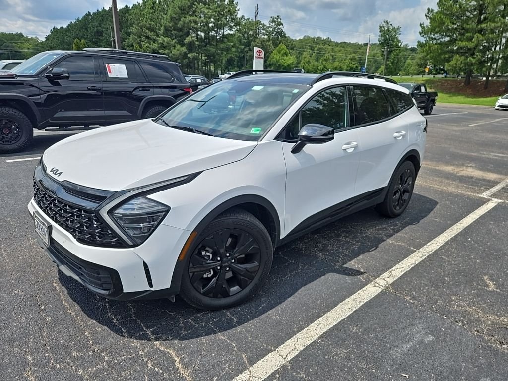 Used 2025 White Kia X-Line image 6