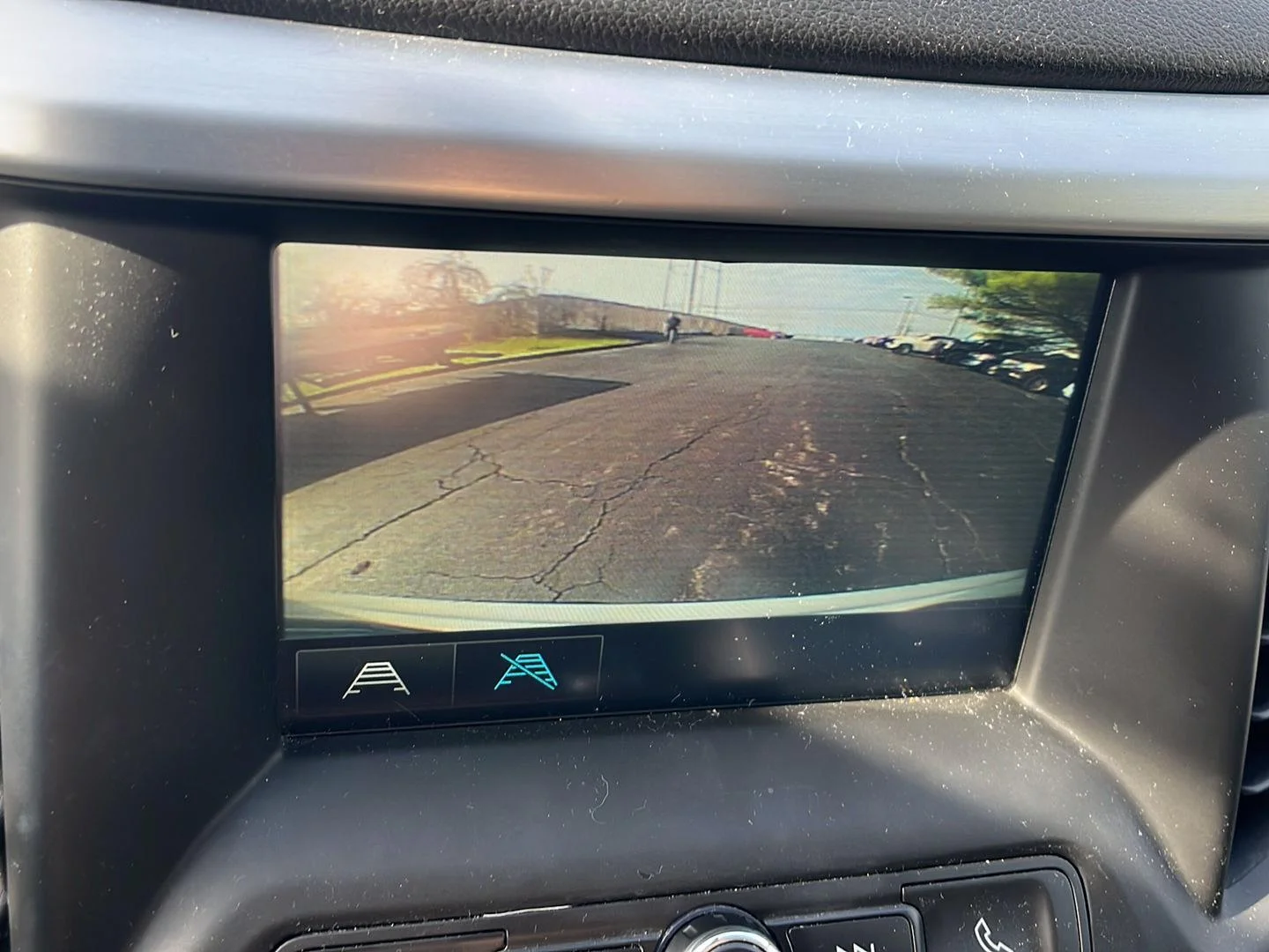 Used 2019 SUMMIT WHITE GMC SLE image 14