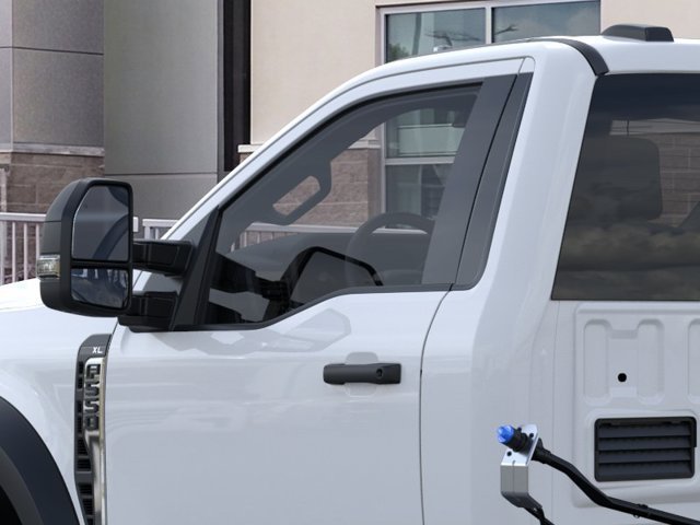 2026 Ford F-550 Super Duty Chassis Cab XL - Photo 20