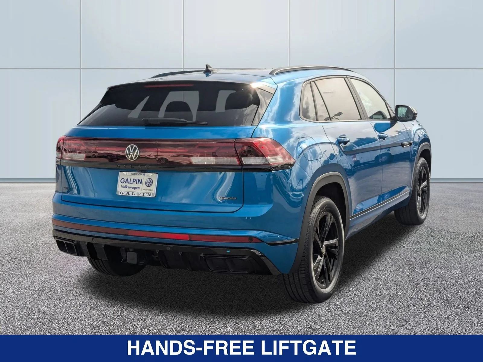 2025 Volkswagen Atlas Cross Sport SEL R-LINE - Photo 5