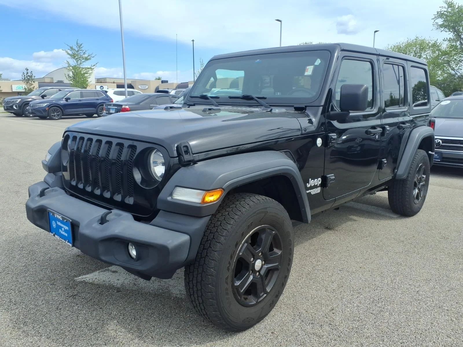 Used 2018 Black Jeep SPORT S 4X4 image 3