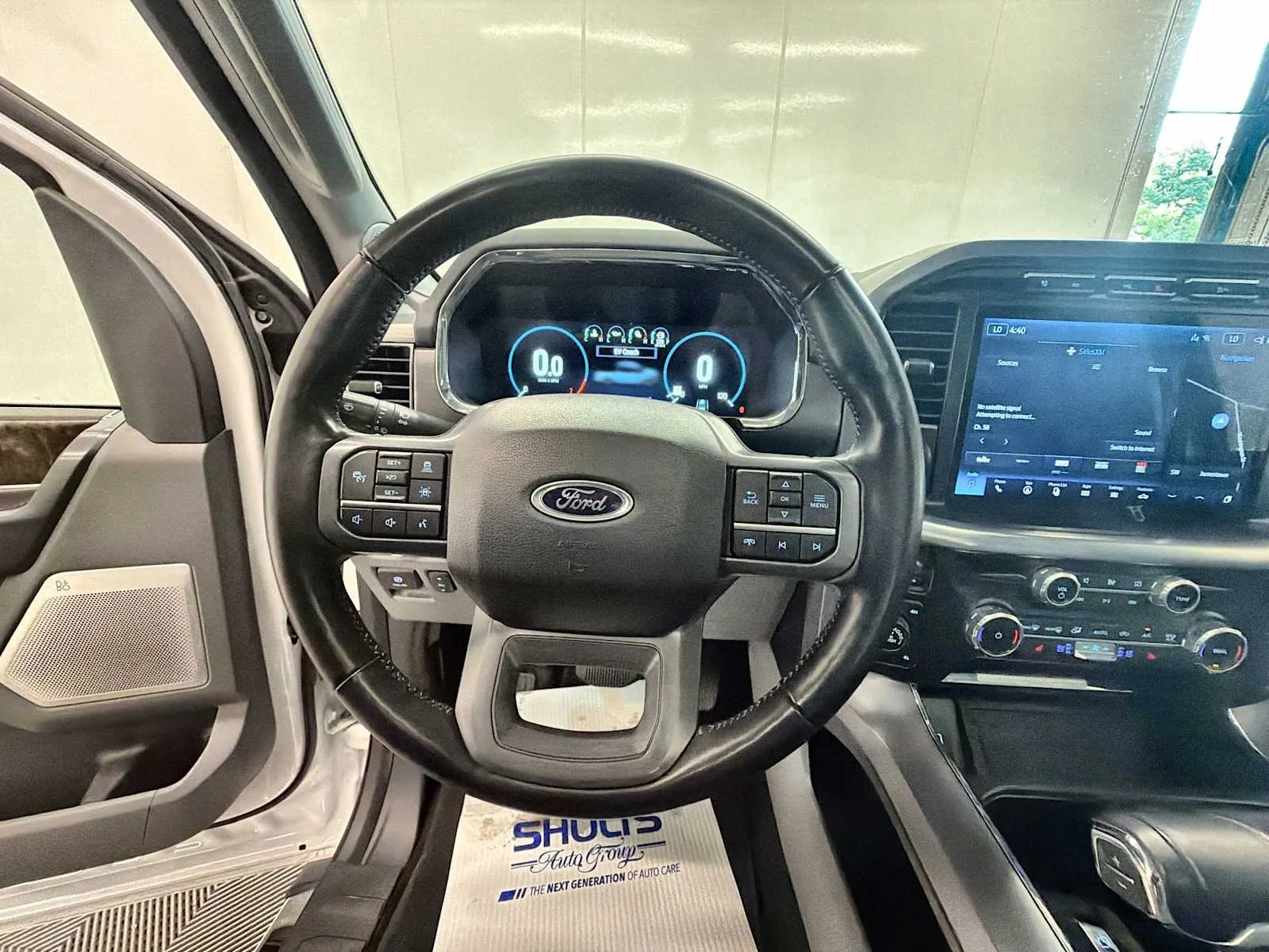 Used 2023 Oxford White Ford LARIAT image 11