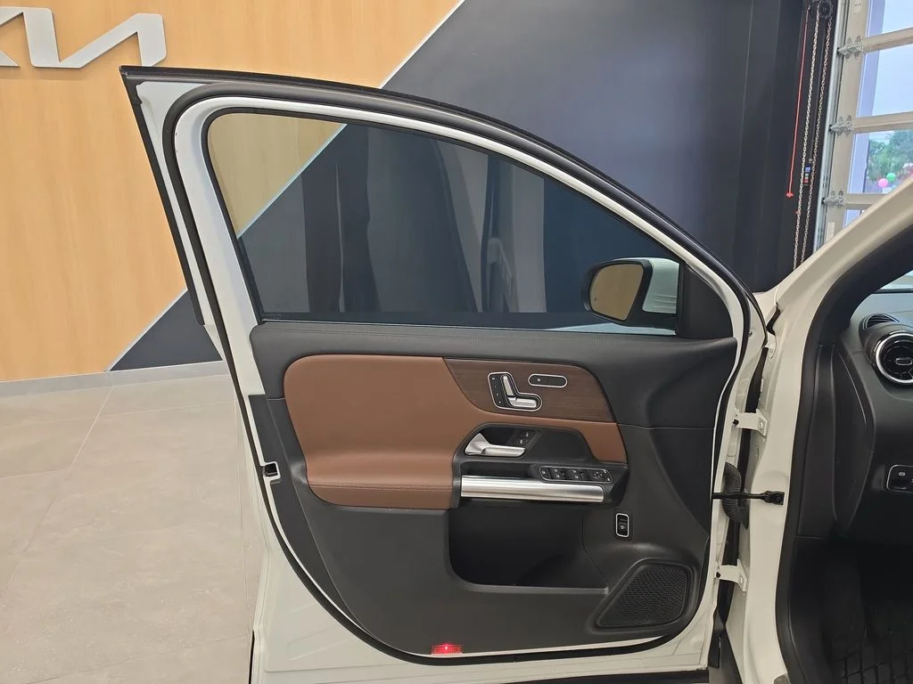 2023 Mercedes-Benz GLA Base - Photo 14