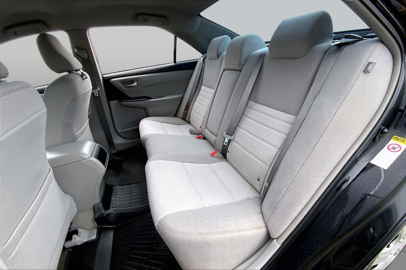 Used 2015 Attitude Black Toyota LE image 20
