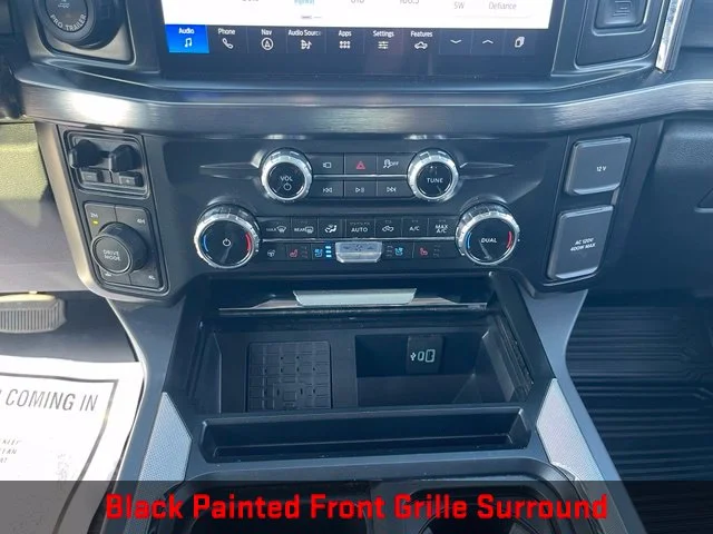 Used 2025 Gray Ford Lariat image 23