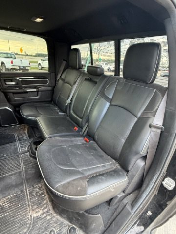 Used 2019 Diamond Black Crystal Pearlcoat Ram Laramie image 14