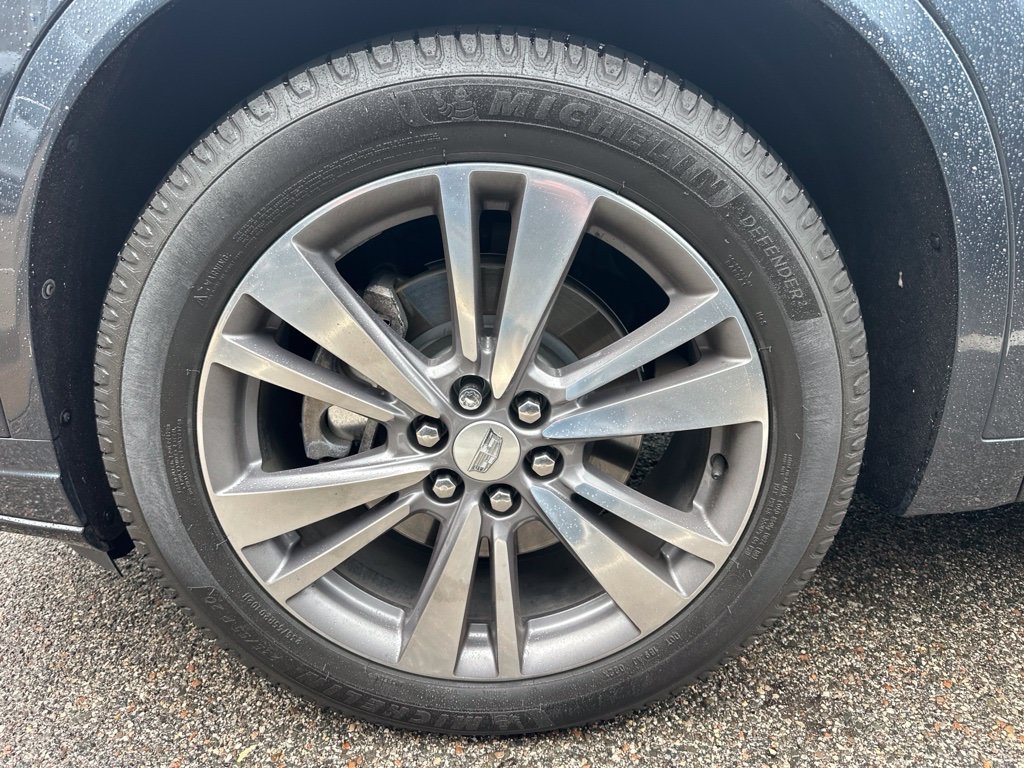 Used 2020 Gray Cadillac Premium Luxury image 4