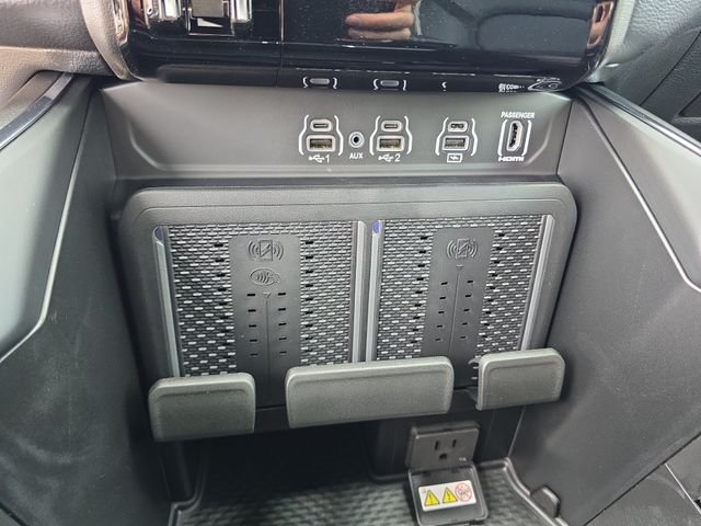 New 2026 Forged Blue Metallic Exterior Paint RAM Laramie image 20
