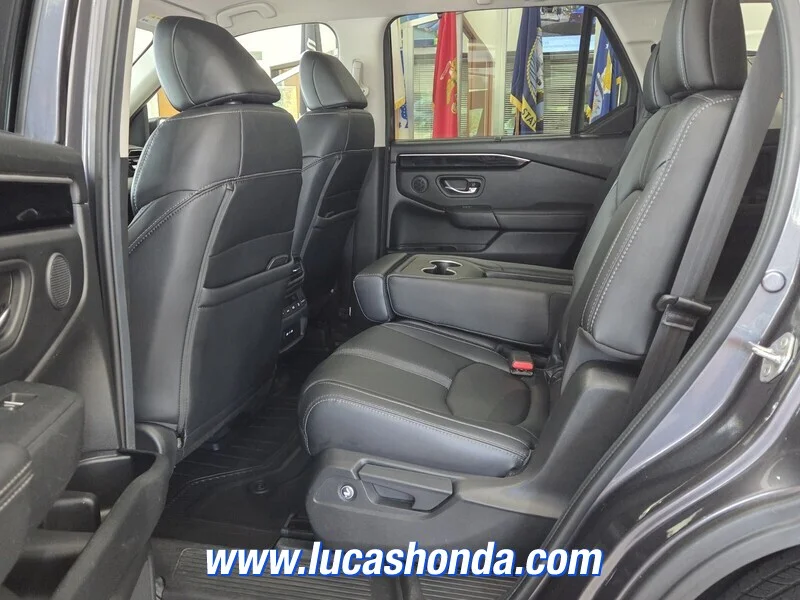 Used 2024 Gray Honda EX-L 8 Passenger 2WD image 8
