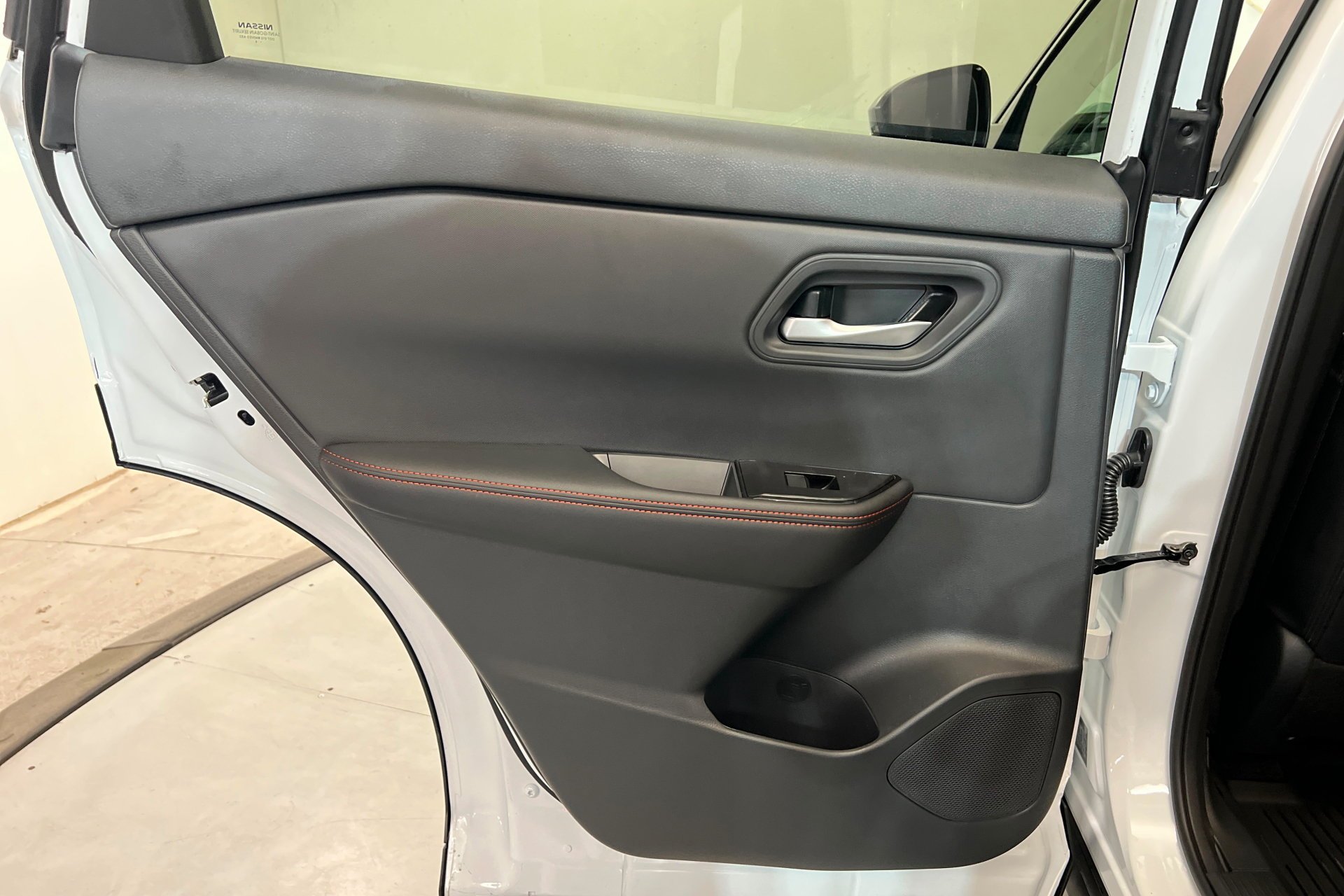 New 2026 Everest White Pearl TriCoat Nissan Rock Creek® image 20