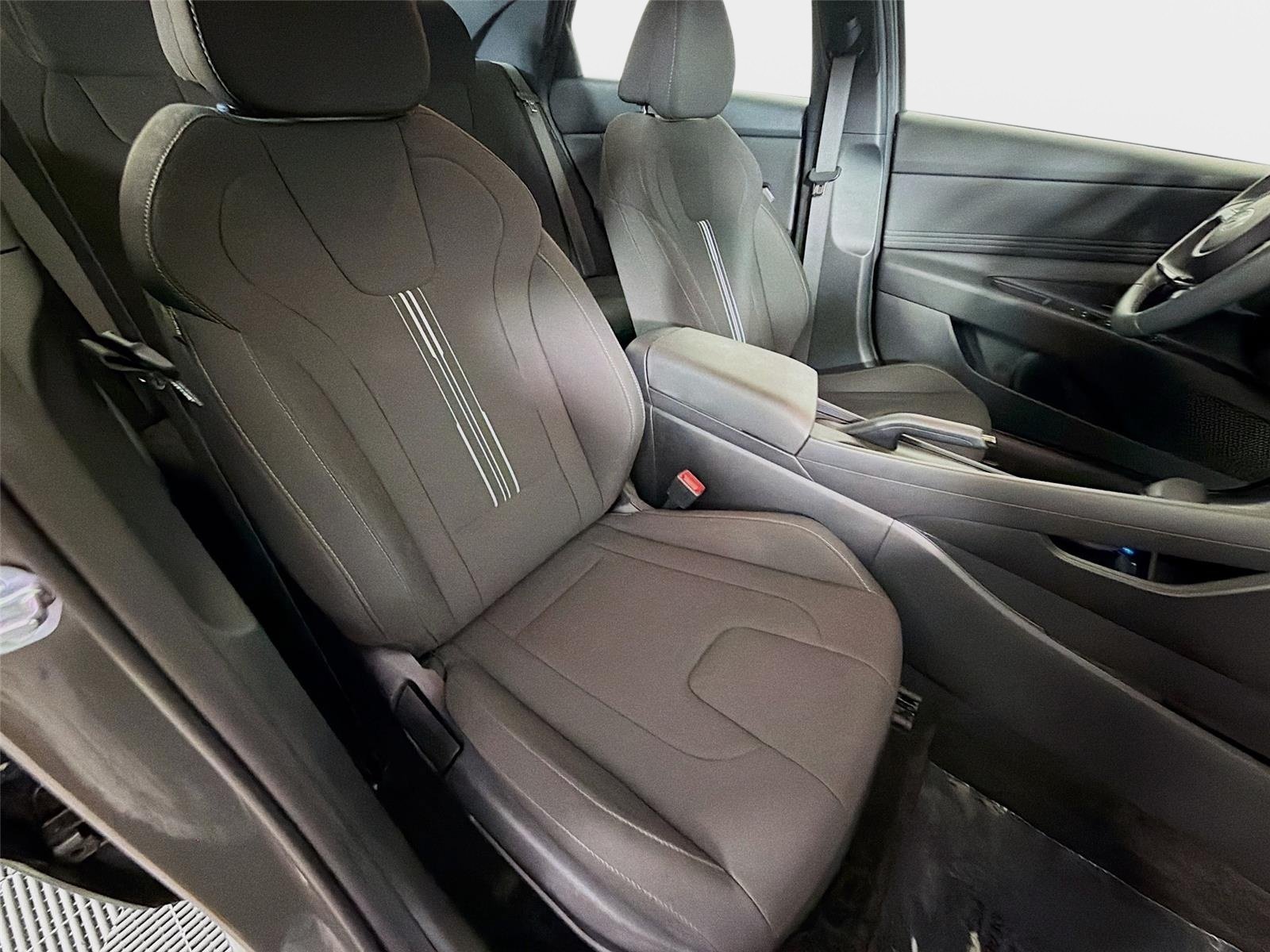 Used 2026 Amazon Gray Hyundai SEL Sport image 24