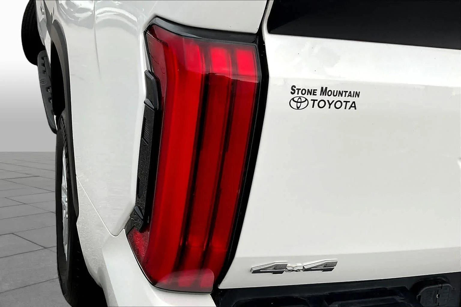 Used 2025 Ice Cap Toyota SR5 image 55