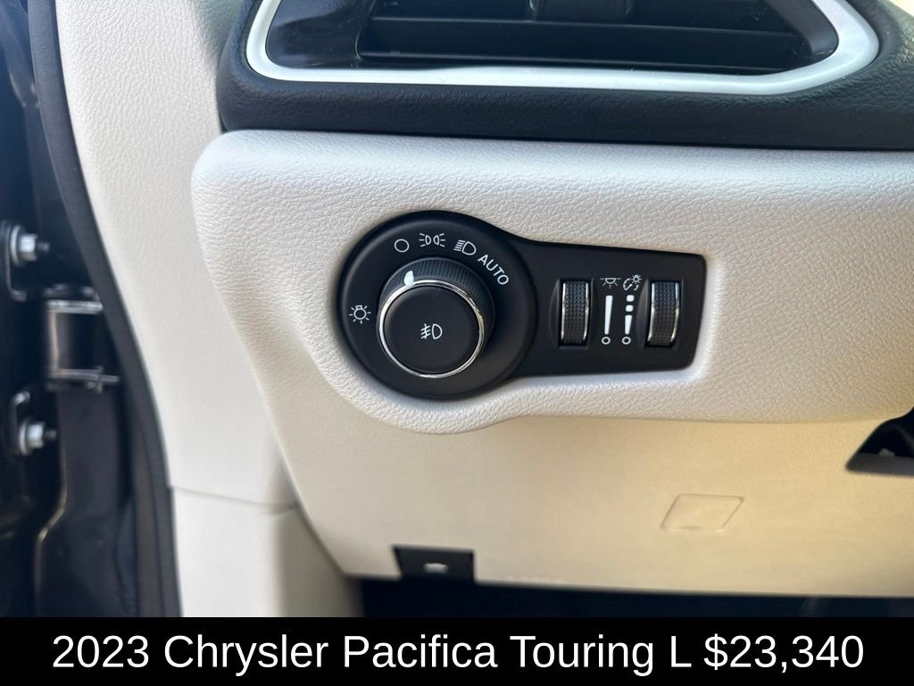 Used 2023 Crystal Metallic Chrysler Touring L image 35