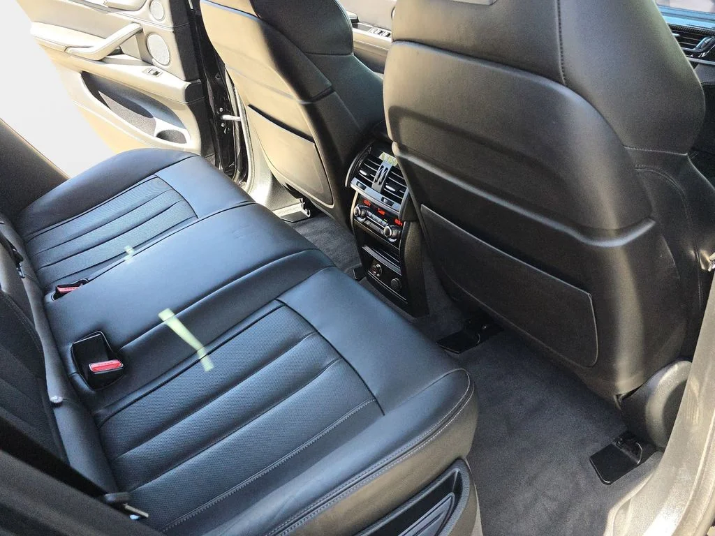 Used 2017 Black BMW Base image 13