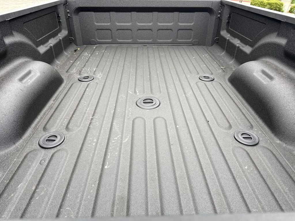 New 2026 Bright White Clear-Coat Exterior Paint RAM Laramie image 11